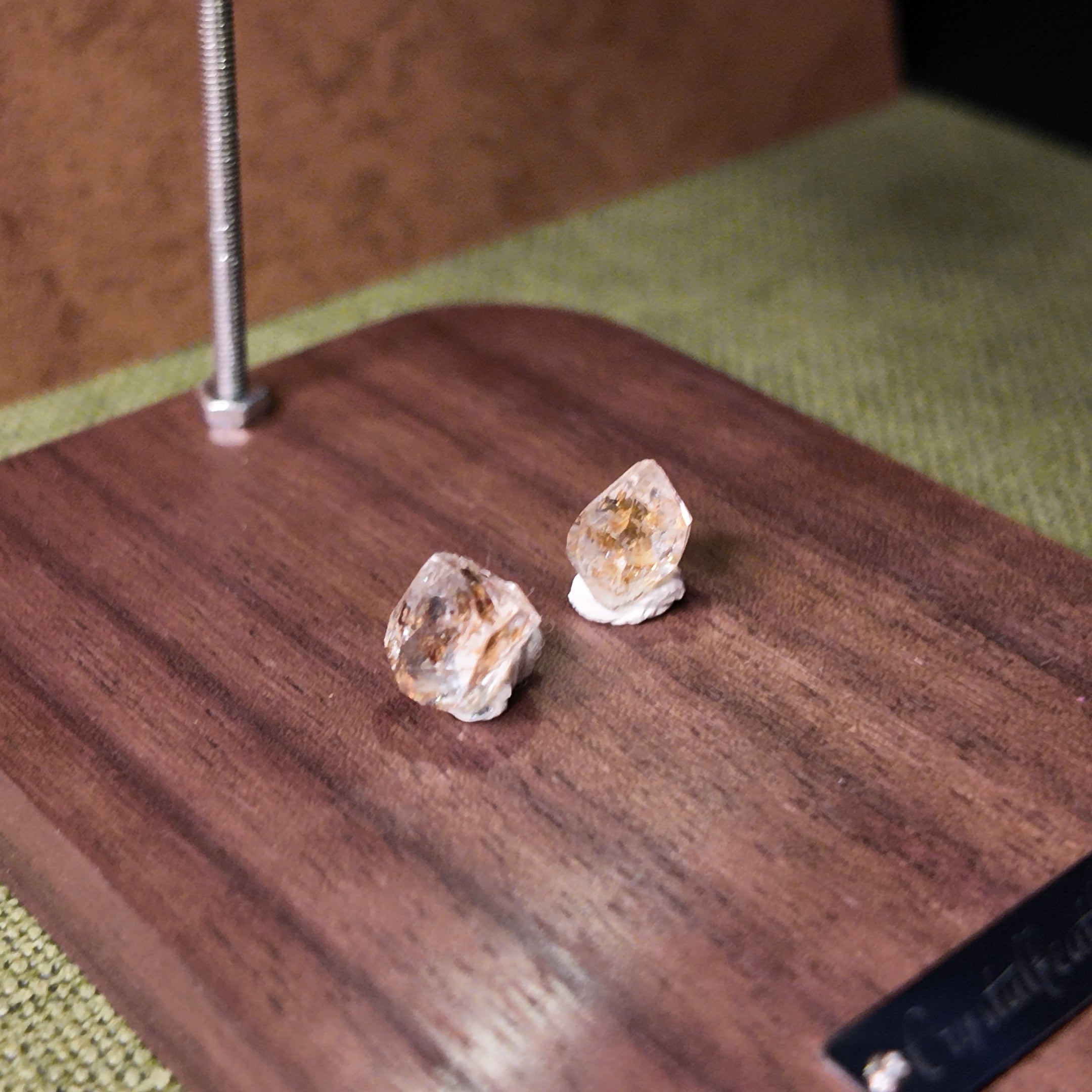 124-Oil gall sparkling crystal
