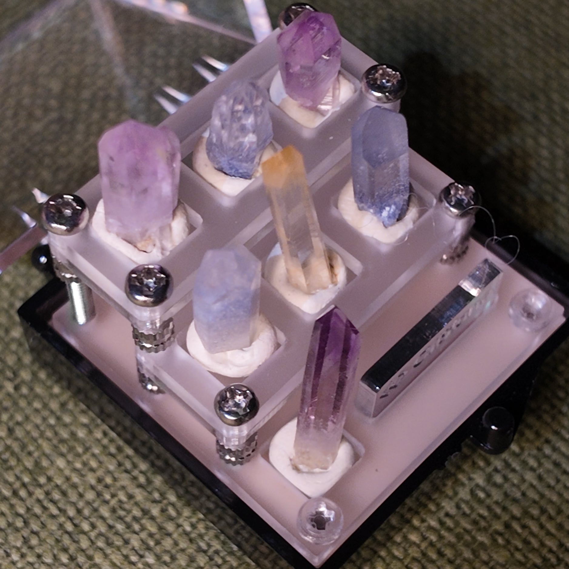 Group 3-Colored crystal small